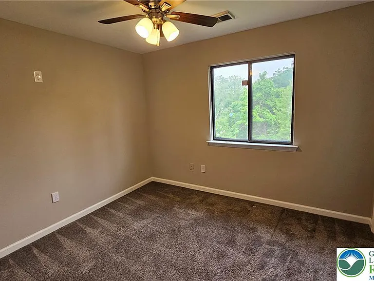 1016 Dogwood Ct — Photo 9