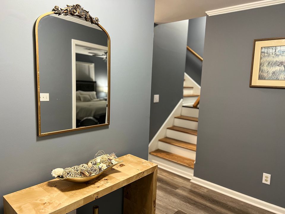 1st image of 120 Westbury Ct