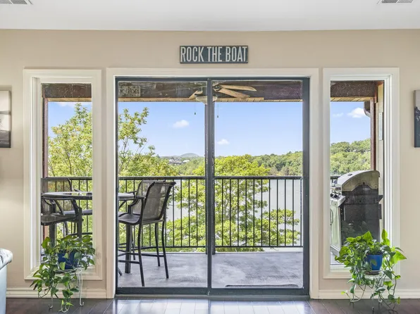 371 Anchor Point Lane #402, Kimberling City, MO 65686