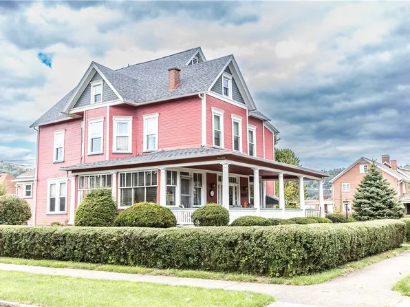 345 Grove Ave, Johnstown, PA 15902