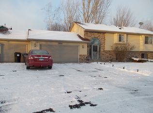 7570 216th St N, Forest Lake, MN 55025