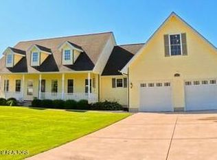 1747 Ashton Ln, Mason, MI 48854