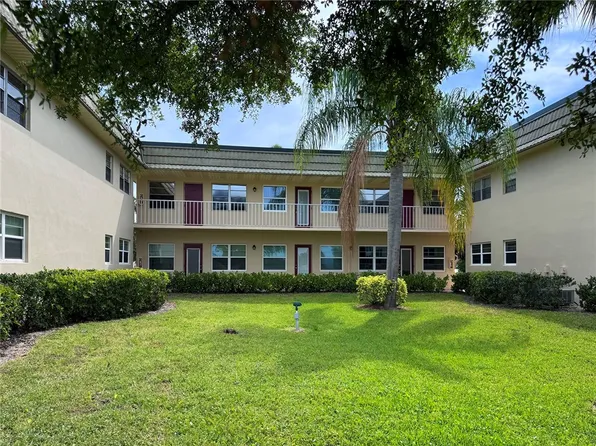 22 Vista Gardens Trl APT 204, Vero Beach, FL 32962