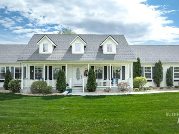 2675 Kings Way Dr, Homedale, ID 83628