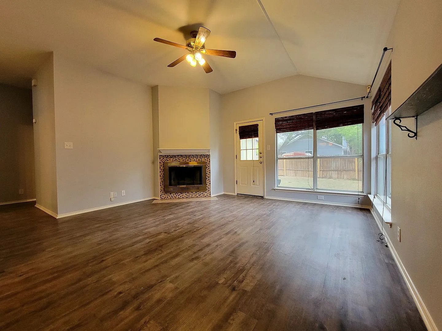 Prime 3BR/2BA Austin Rental Near Major Tech Corridors — Photo 4
