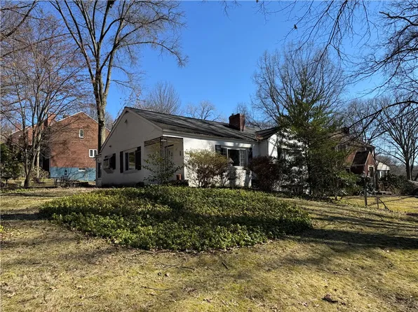 327 Edgewood Rd, Pittsburgh, PA 15221