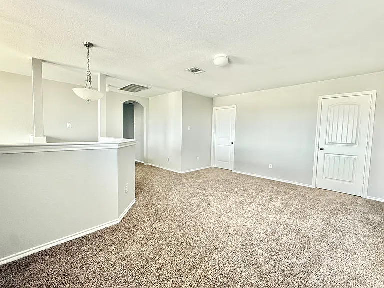 251 Cyrus St — Photo 24