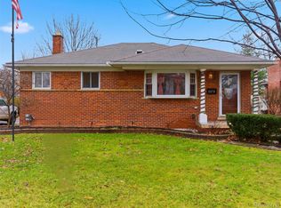 8878 Merriman Rd, Livonia, MI 48150