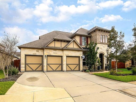3rd image of 1323 Bastrop Glen Ln