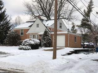 210 5th St, Downers Grove, IL 60515