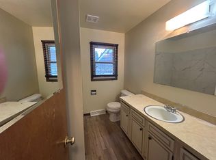 291 Riley St, Holland, MI 49424