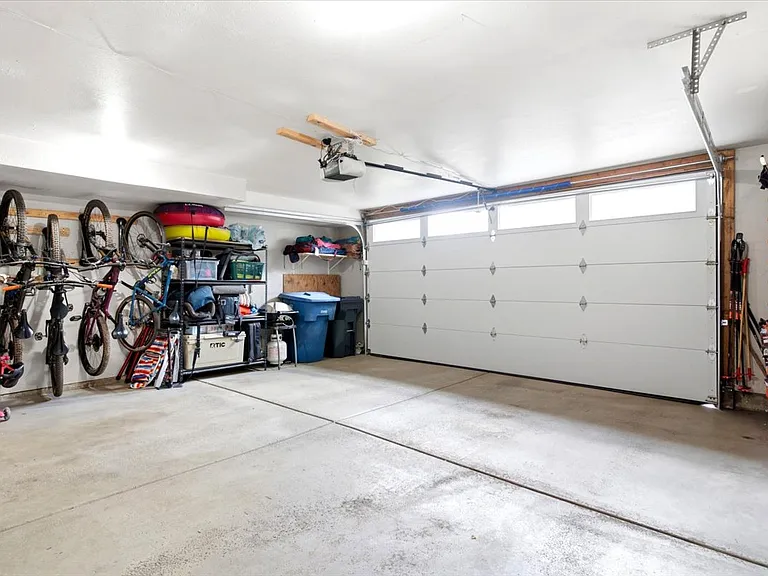 7435 Brook Hollow Loop Rd — Photo 26