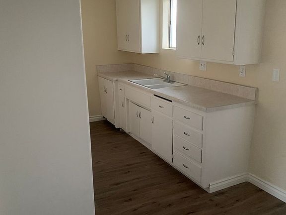 4th image of 4744 N Sierra Way #9