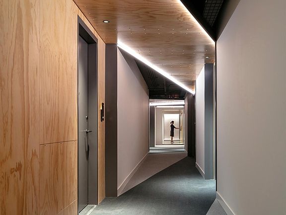 Serif Corridor