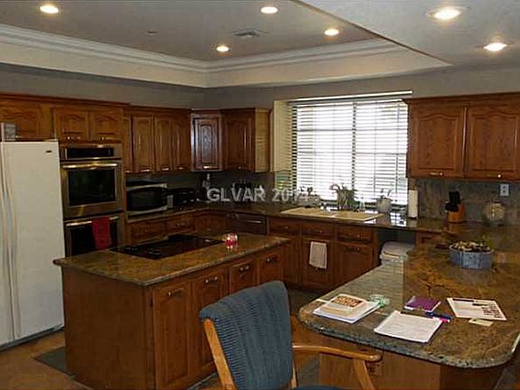 4th image of 6955 Palmyra Ave