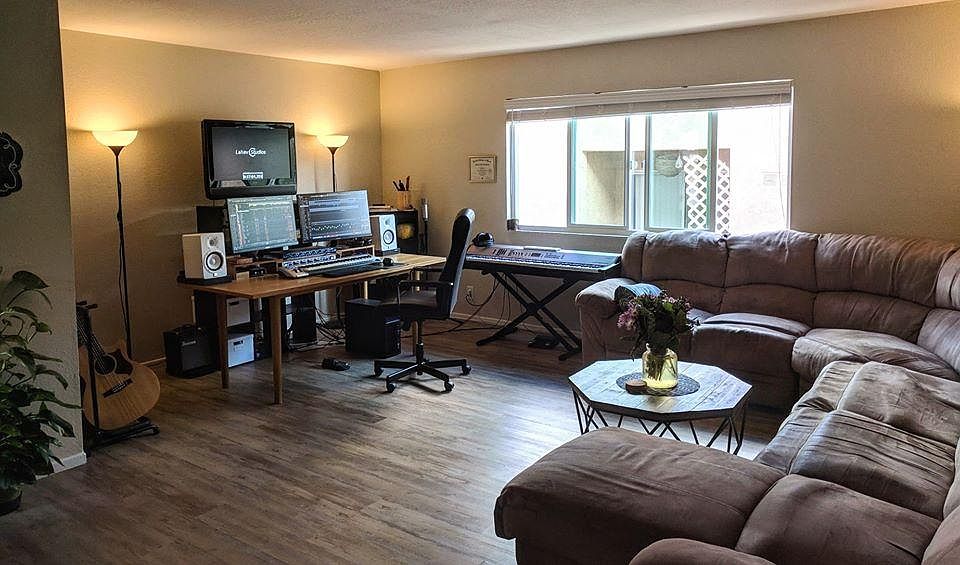 1st image of 11264 Morrison St #302