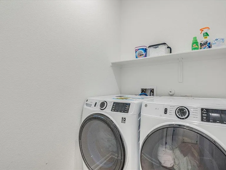 802 Papaya Dr — Photo 19