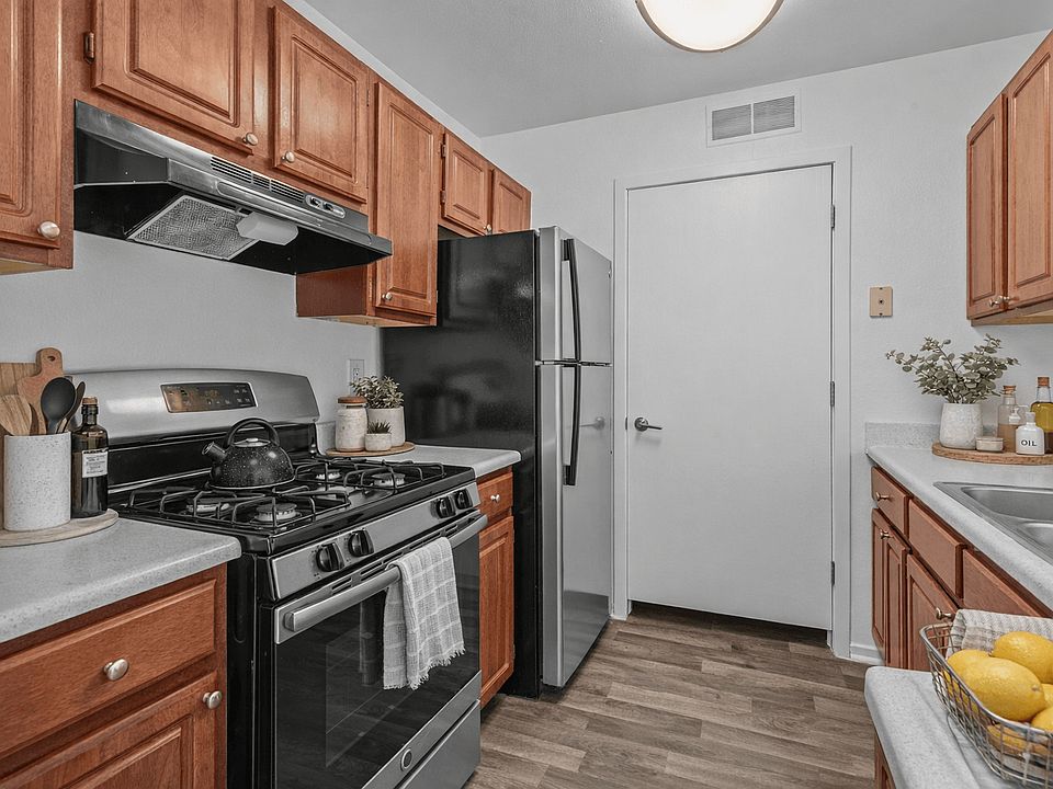 1st image of 41265 Crossbow Cir #17201