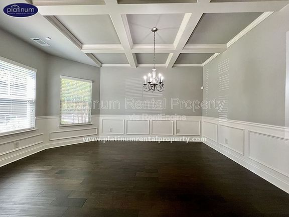 3rd image of 2435 Kemp Dr
