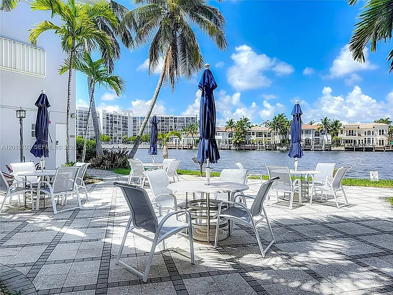 2600 S Ocean Dr #S102 — Photo 32