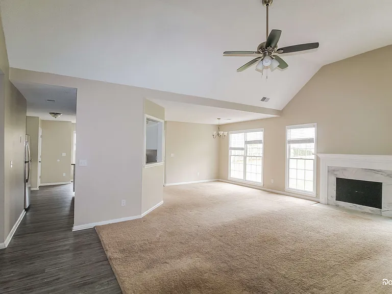 5575 Dusty Ridge Trl — Photo 4
