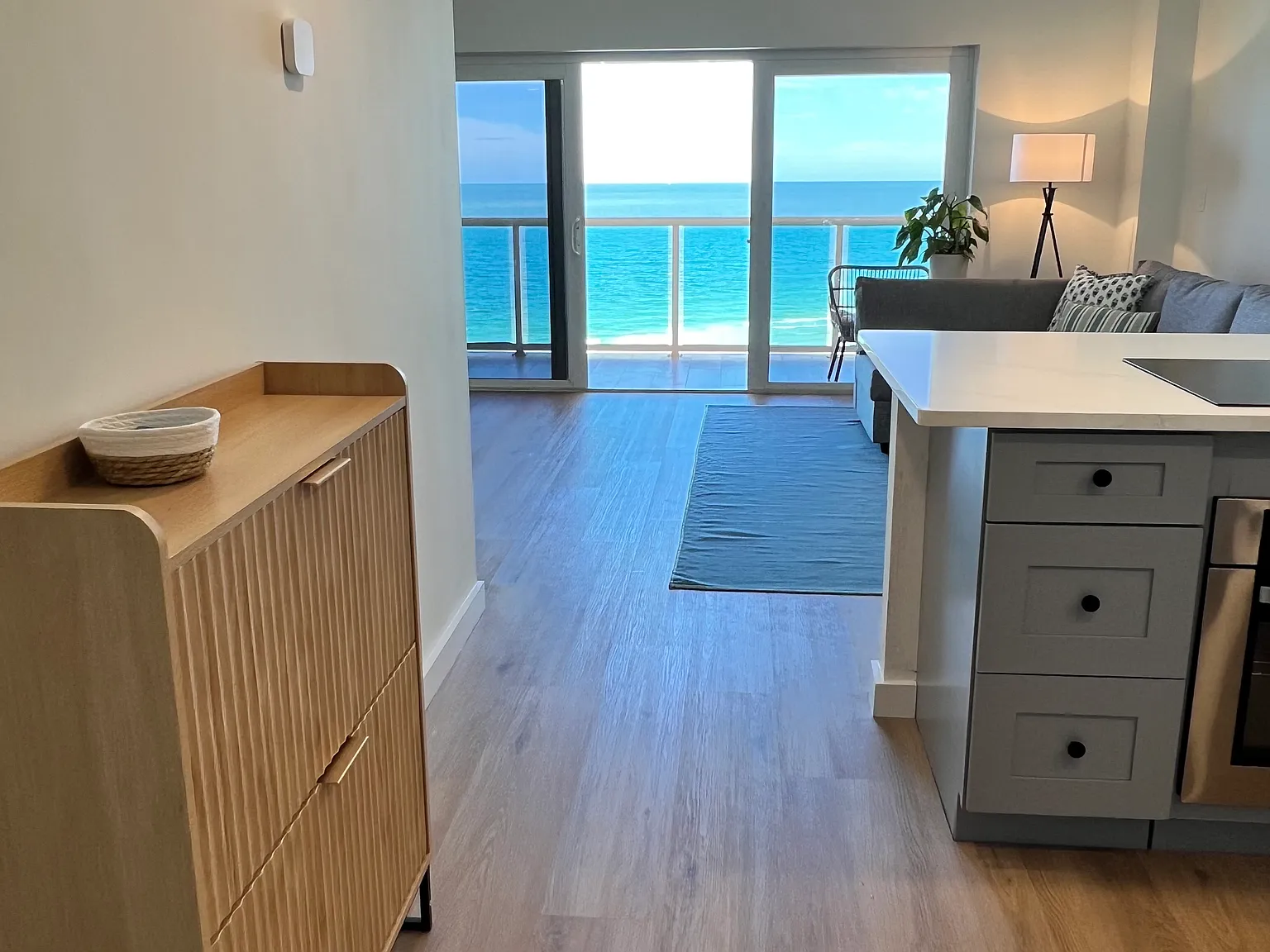 Studio, 463 sqft, $2,650 — Photo 2