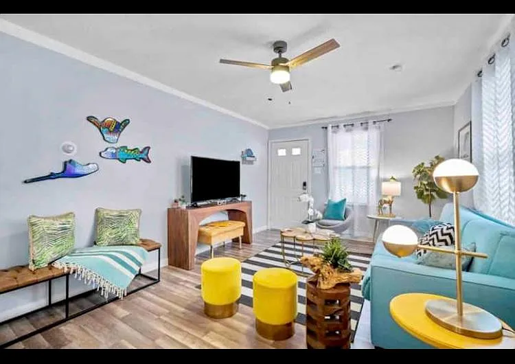 202 N Sacramento Ave #2 — Photo 3