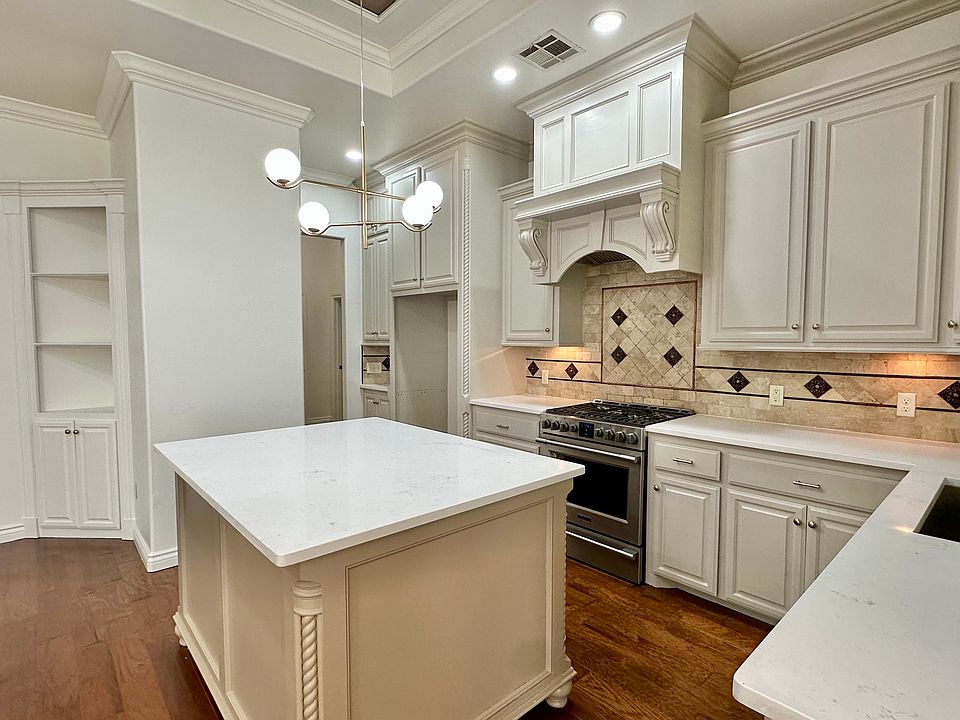 1st image of 3905 Acoma Dr