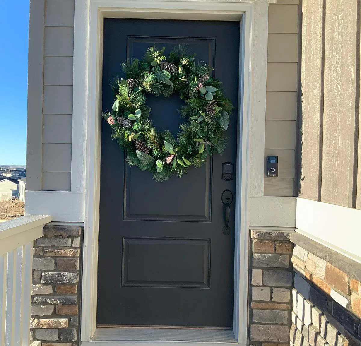 4 bed, 2221 sqft, $3,100 — Photo 4