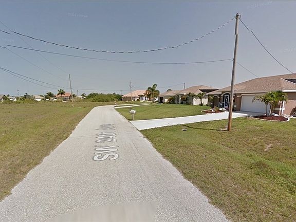 4th image of 2734 SW 24th Ave