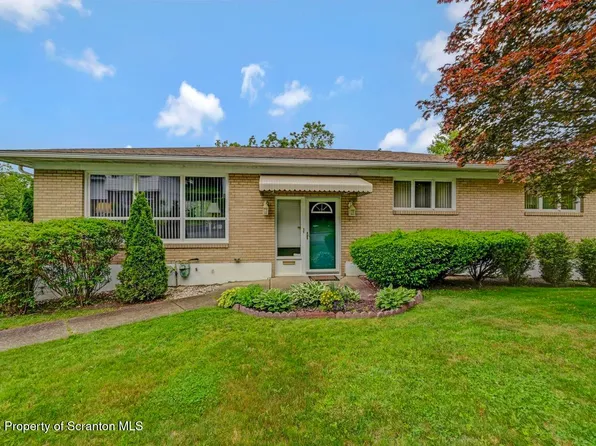 21 Leslie Dr, Scranton, PA 18505