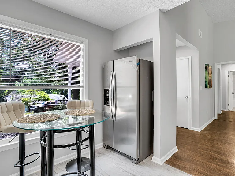 38 Shore Dr — Photo 18