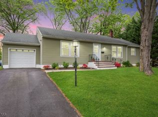 2 Dorchester Ave, Cranford, NJ 07016