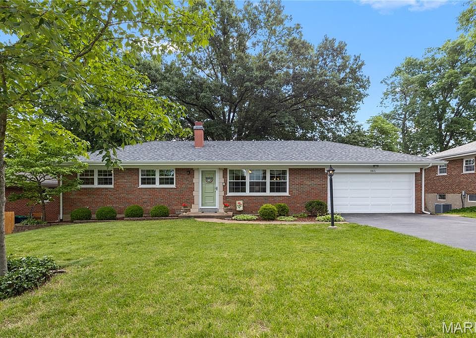 1st image of 8816 Crest Oak Ln