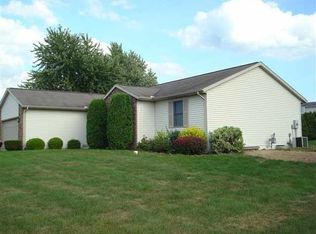 19840 Bluff Dr, Goshen, IN 46526