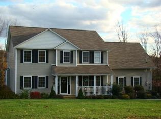 804 Ridgebury Rd, Slate Hill, NY 10973