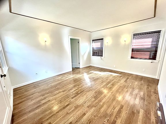 4th image of 4316 Melbourne Ave #4316