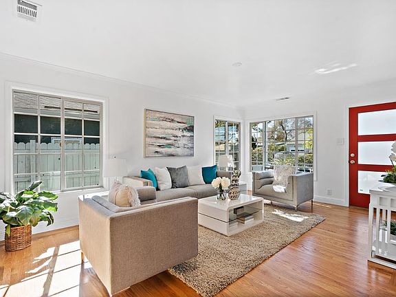 5th image of 180 Jasmine Way