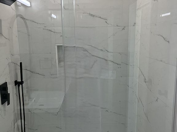 3rd image of 32 Bonefish Ave