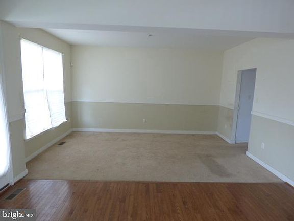 4th image of 18245 Rockland Dr