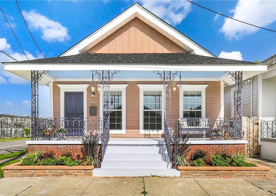 1st image of 1400 Desire St