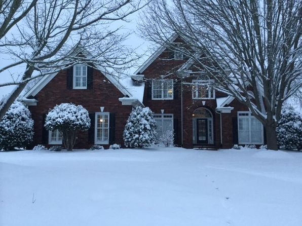 928 Allison Mews Pl NW