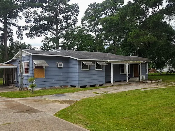 37111 Fawn Ln, Magnolia, TX 77354