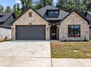 2065 Locklear Ln, Tyler, TX 75703