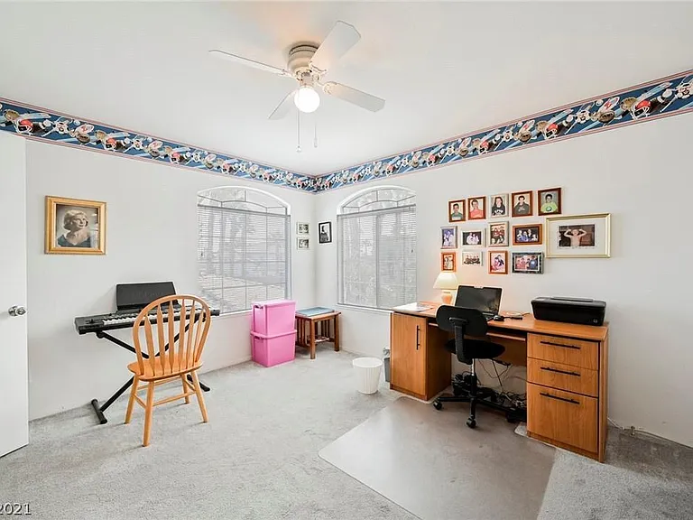 824 Radiant Star St — Photo 22