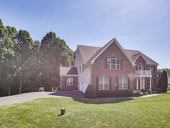 2nd image of 14913 Little Bennett Dr