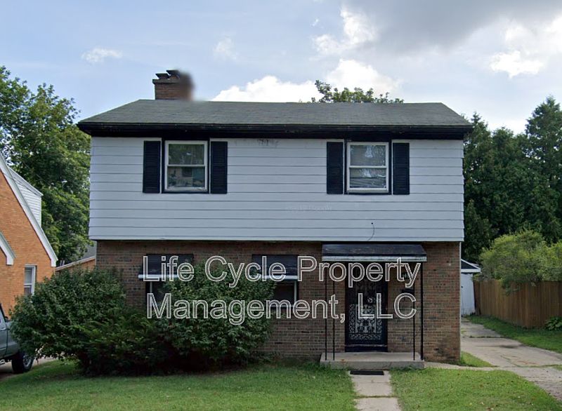 1st image of 1460 Rossman Ave SE
