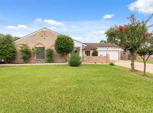 11411 Ash Creek Dr, Houston, TX 77043