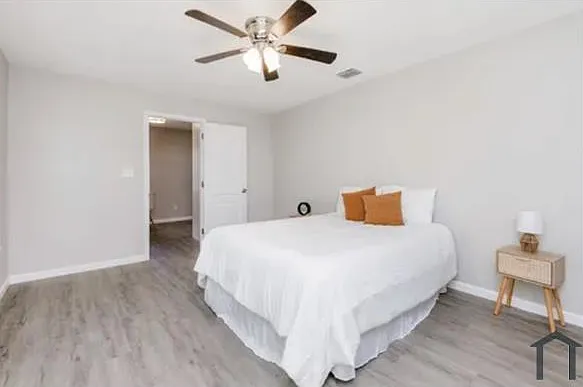 4641 Valdez Dr — Photo 9