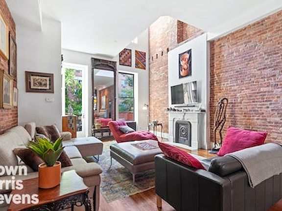 3rd image of 336 E 116th St #2